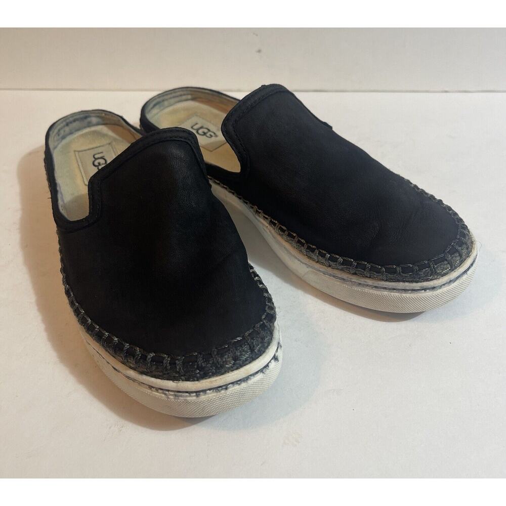 UGG Caleel Women’s Size 8.5 Black Slip On Mules